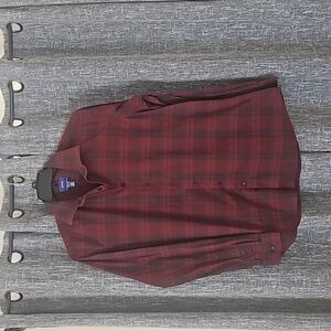 Mens Apt 9 casual dress shirt, size 17-17.5